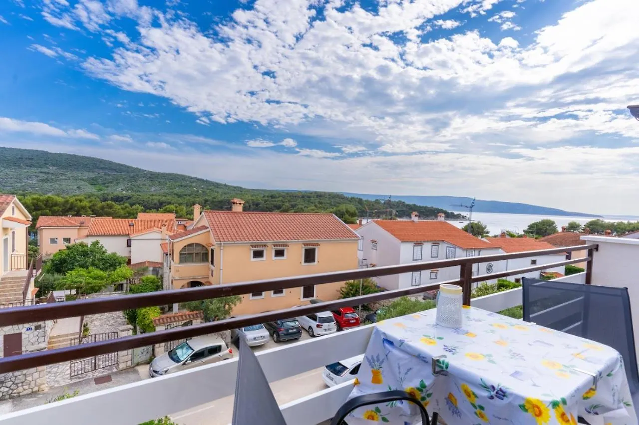 Room In Cres With Sea View, Balcony, Air Conditioning, Wifi 4249-4 Guest house