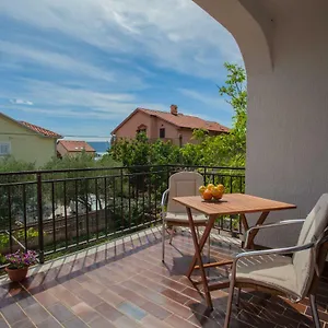 Gasthof Maver, Cres